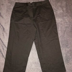 NWOT Counterparts Dress Capris Size 16